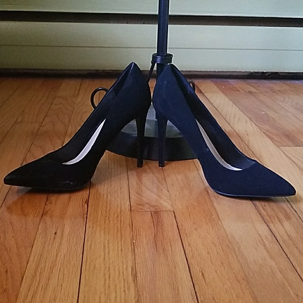 Pointed toe suede high heel shoes